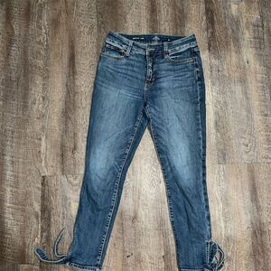 St. John's Bay Women's Size 8 Blue Skinny Ankle Jeans Frayed Hem